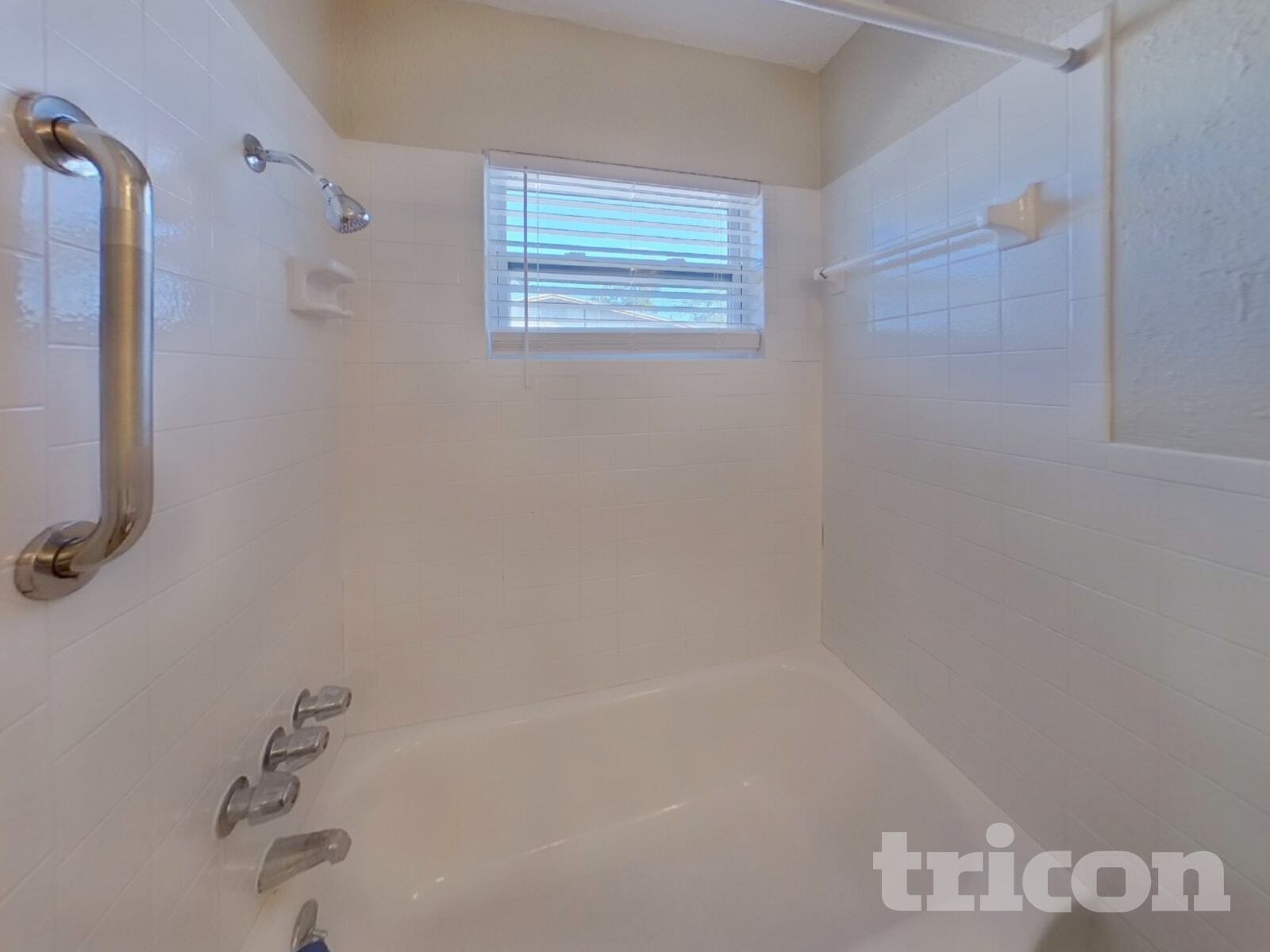 Building Photo - 10887 111th Pl N