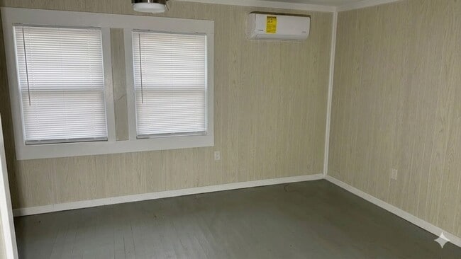 Building Photo - 2408 Gordon St