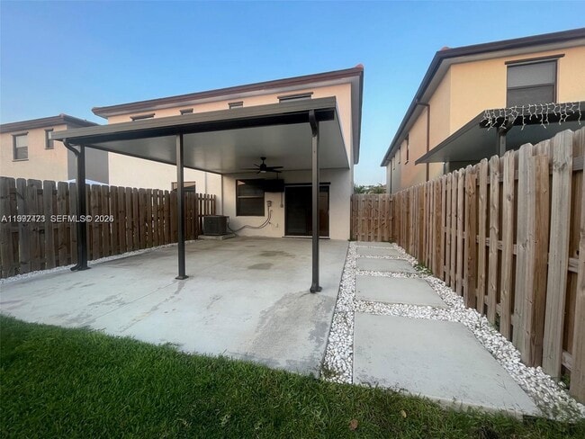 Building Photo - 25282 SW 107th Ct