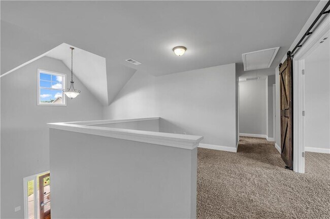 Building Photo - 304 Red Cap Cir