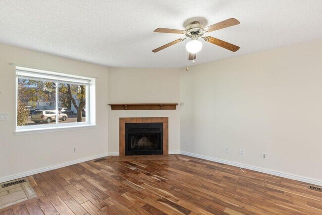 Building Photo - 1306 Soaring Eagle Dr