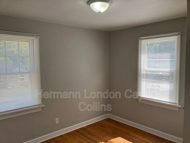 Building Photo - 10077 Dorothy Ave