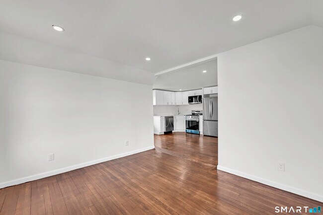 Building Photo - 54 Overlook Ave