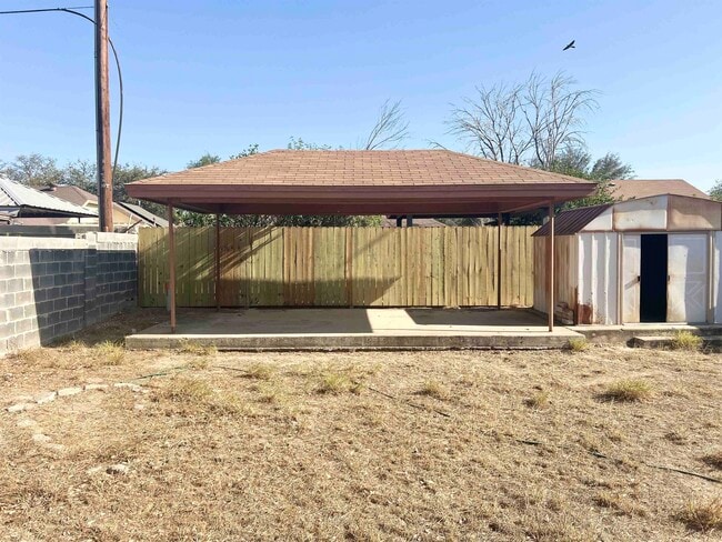 Building Photo - 1515 Quail Creek Rd