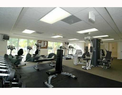 Building Photo - 1515 E Broward Blvd