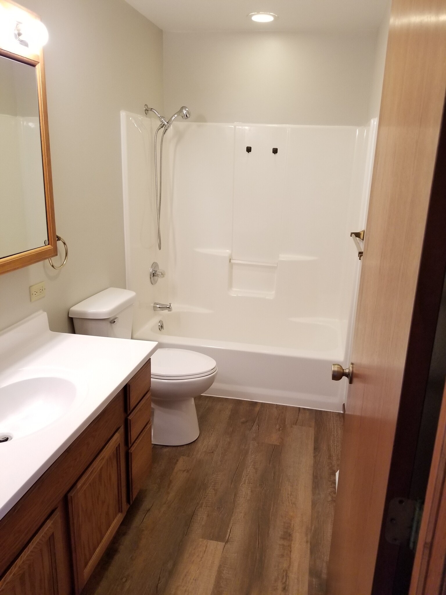 Building Photo - 316 N Hyland St