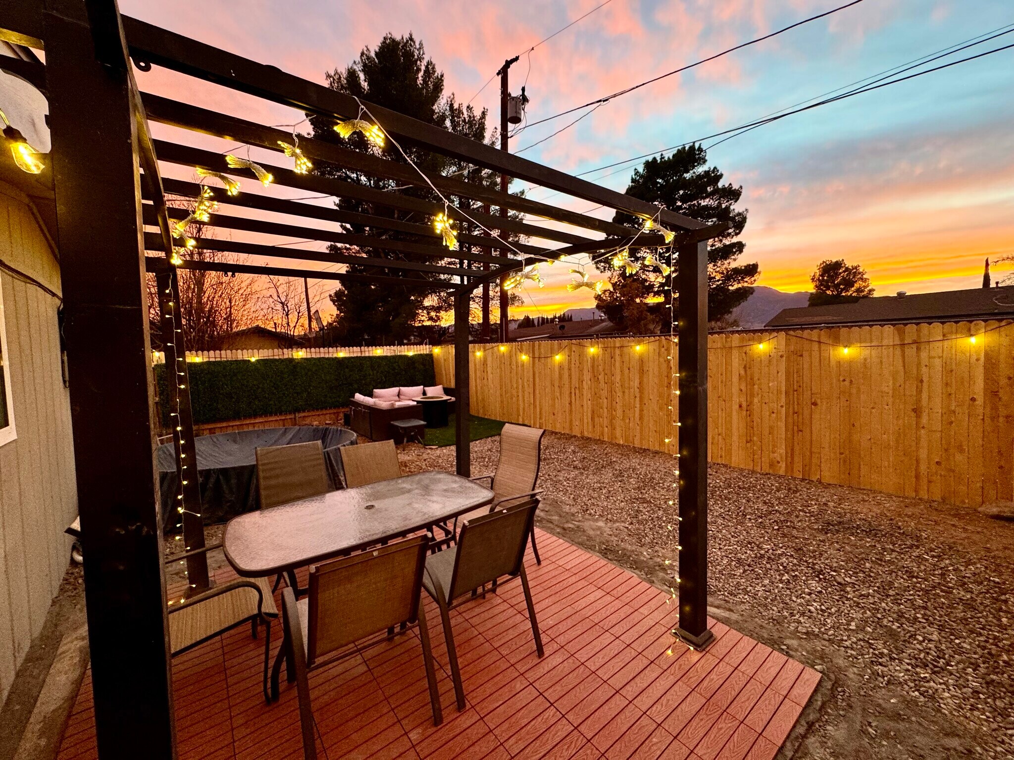 Outdoor dining area - 240 S 12th St