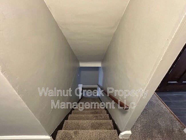 Building Photo - 3235 Grove Ave