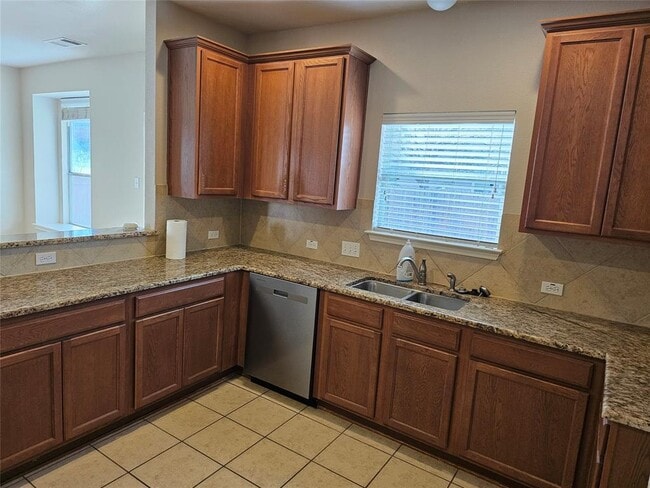 Building Photo - 10506 Wylie Dr