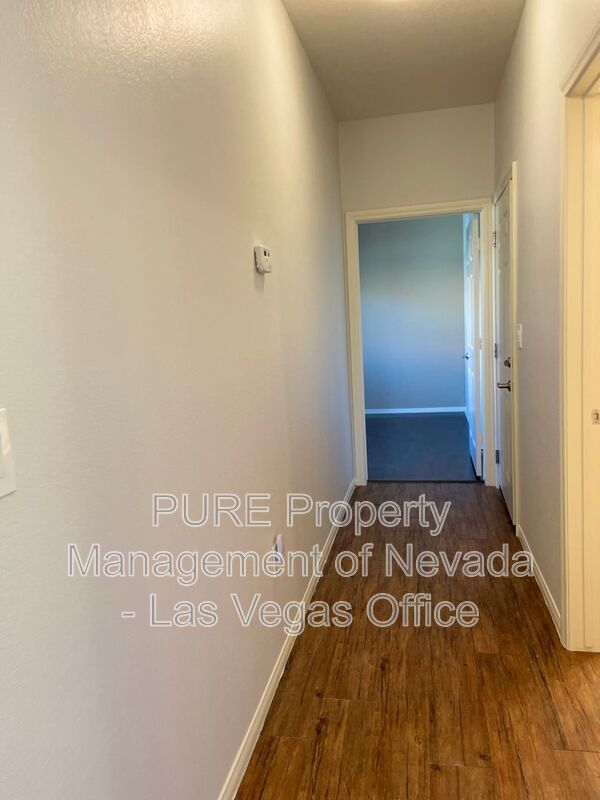 Building Photo - 5250 S Rainbow Blvd