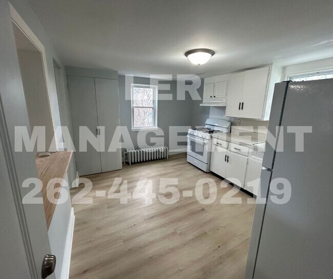 Building Photo - 1811 54th St