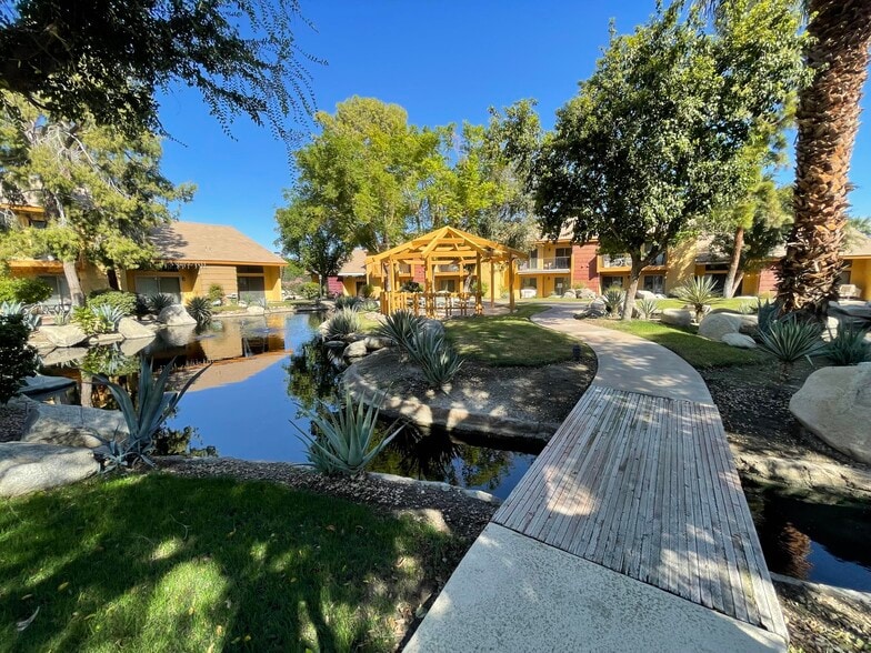 Lazy River - 48255 Monroe St