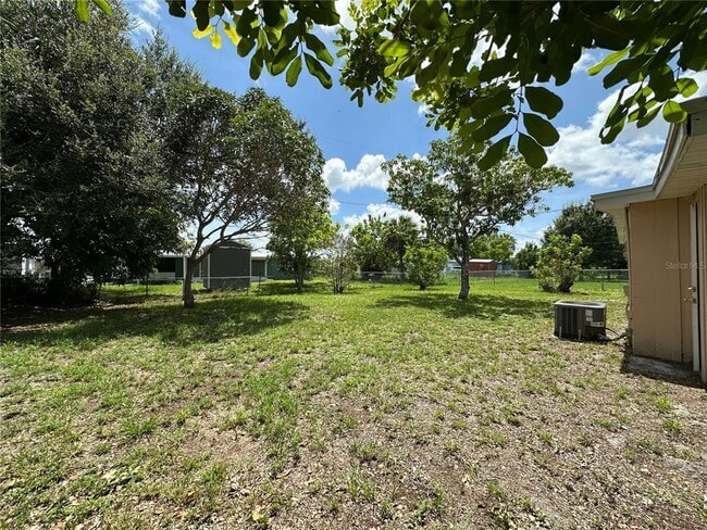 Building Photo - 3340 Normandy Dr