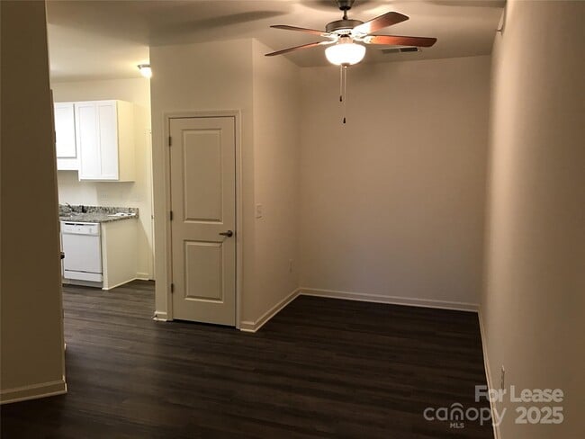 Building Photo - 17905 Delmas Dr