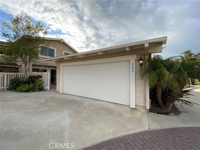 Building Photo - 202 Calle Cuervo