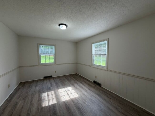 Building Photo - 3712 NC-751