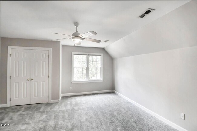 Building Photo - 301 Perry Creek Dr