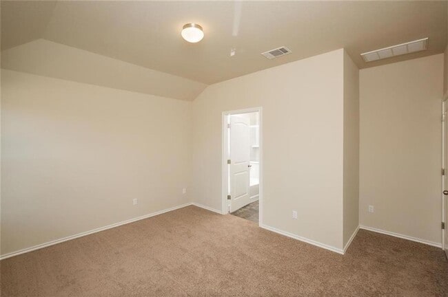 Building Photo - 12912 Tinker St