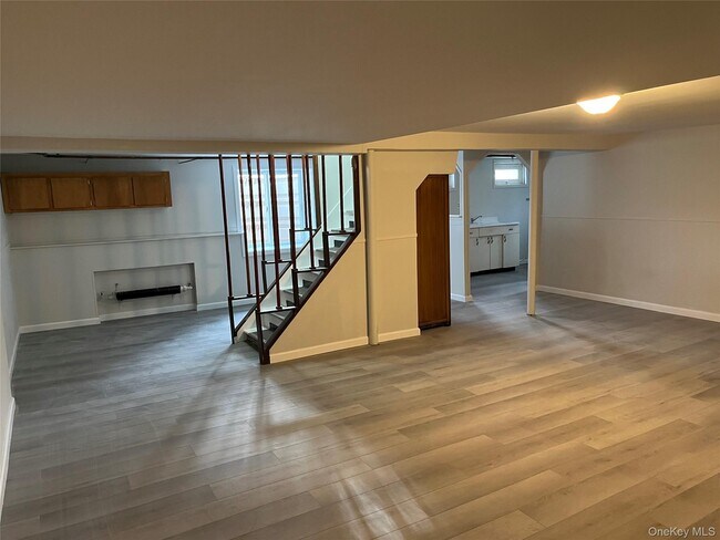 Building Photo - 3 Wensley Rd