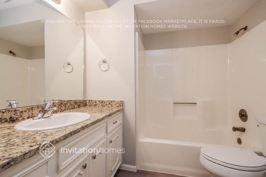 Building Photo - 240 Point Clear Dr