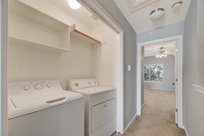 Building Photo - 3218 Pearl Bluff Ln