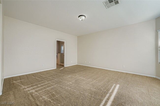 Building Photo - 8229 Oakshire St