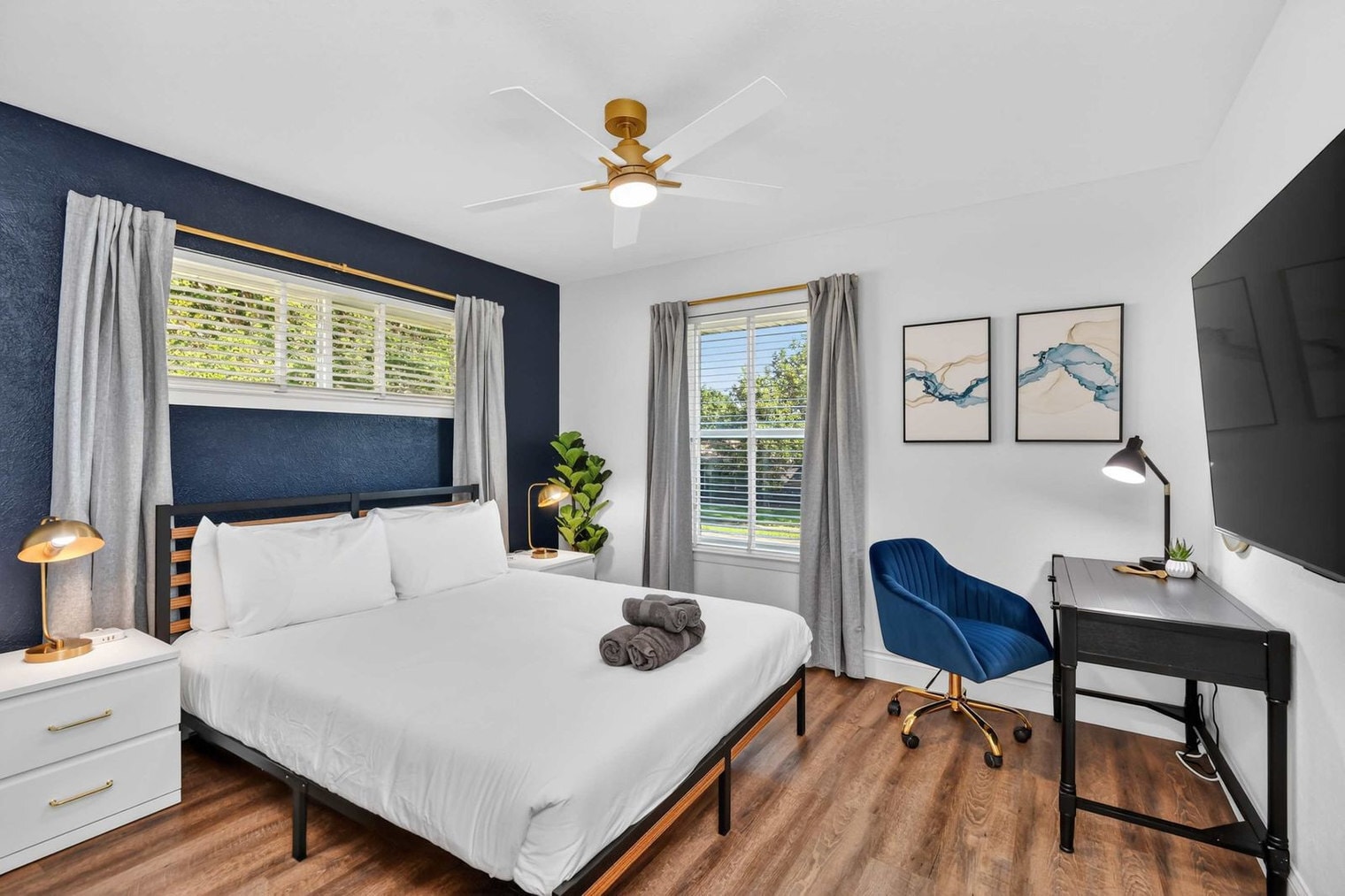 Building Photo - 7651 La Bolsa Dr