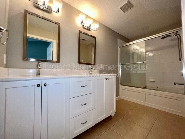 Building Photo - 2648 Galliano Cir