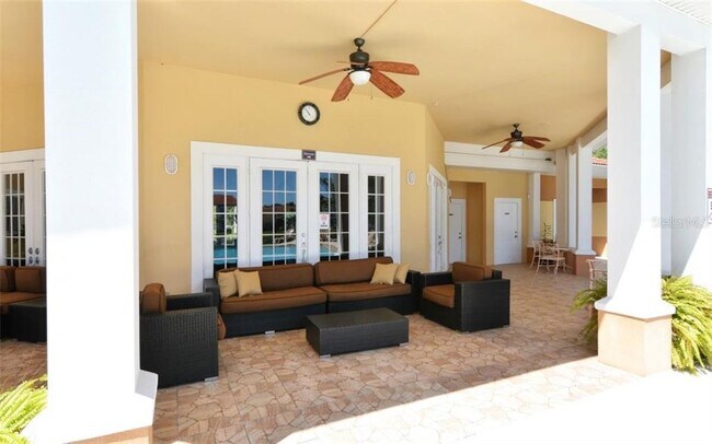 Building Photo - 2950 Viscaya Pl