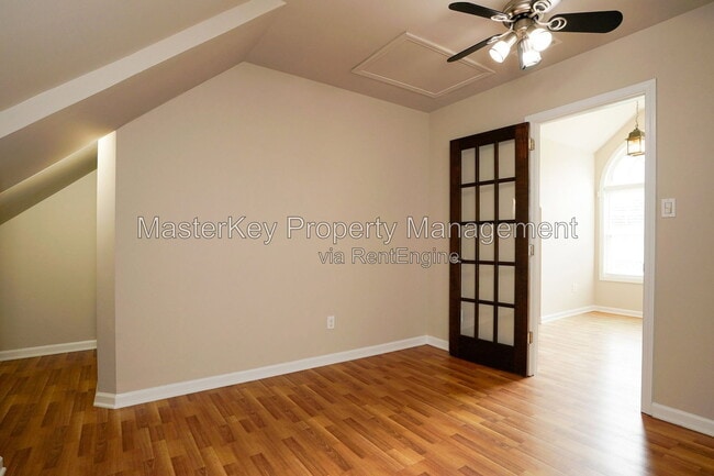 Building Photo - 1008 Knighthood Ln