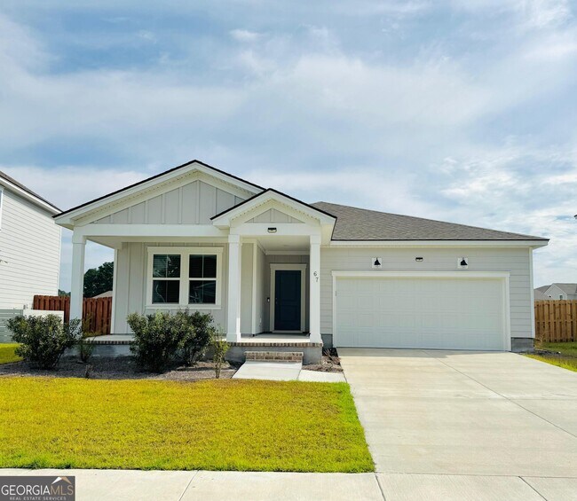 Primary Photo - 67 Shade Tree Dr