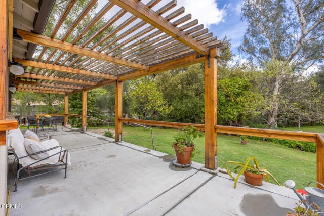 Building Photo - 4254 Chevy Chase Dr