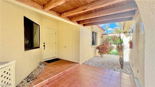 Building Photo - 1640 Atares Dr