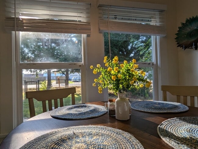 Building Photo - 19105 NE 112th Ave