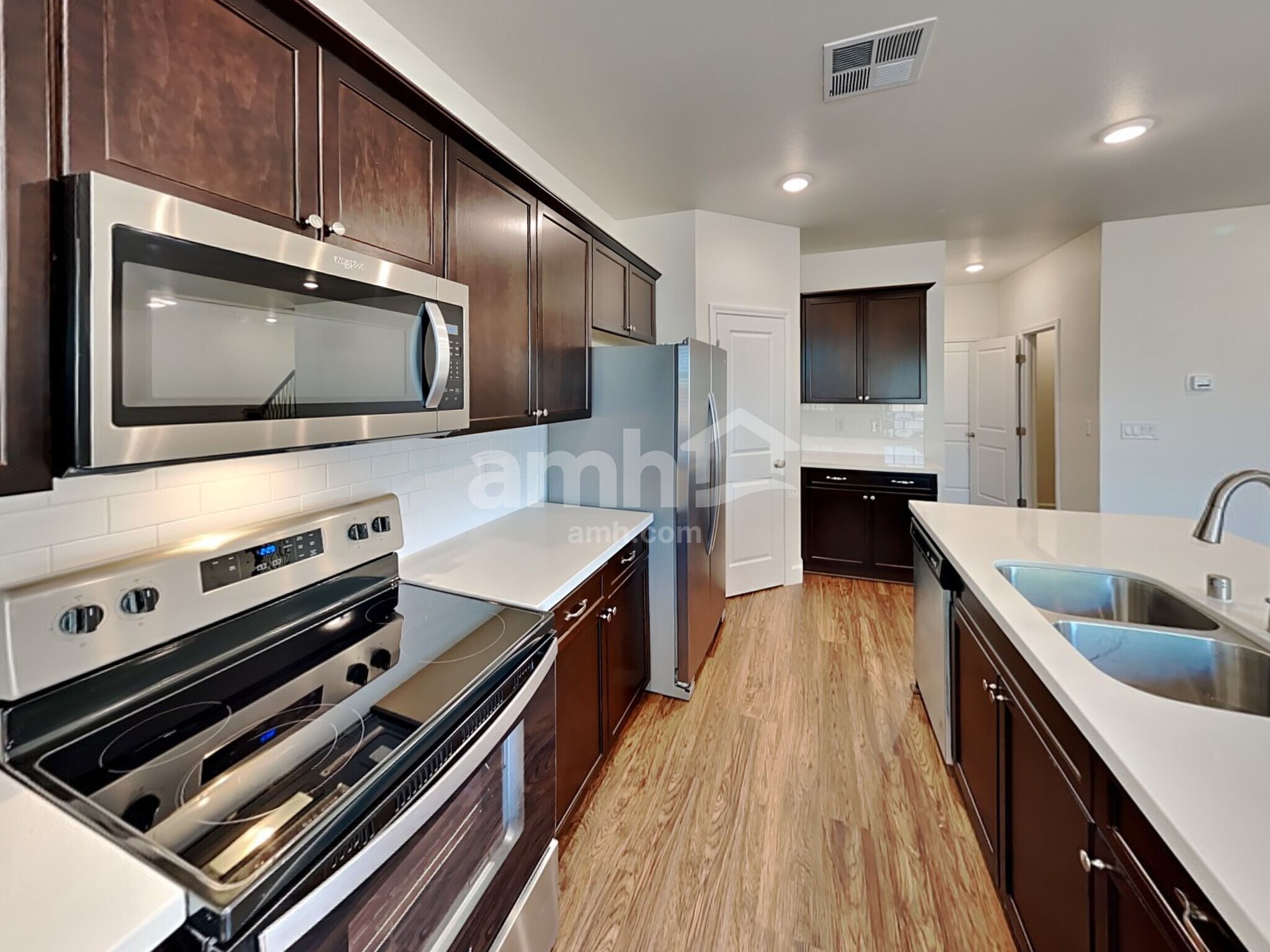 Building Photo - 6034 Theodore St