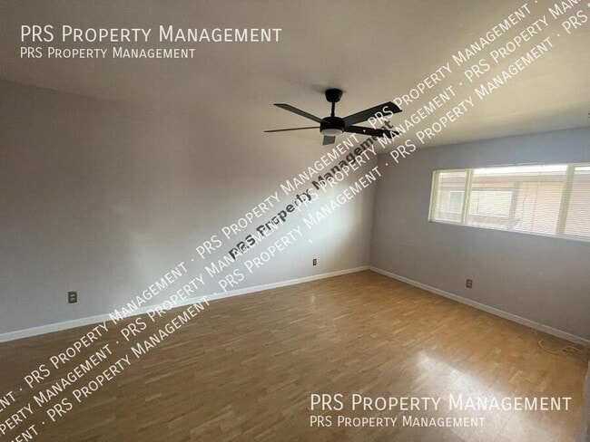 Building Photo - 922 S Acapulco Ln