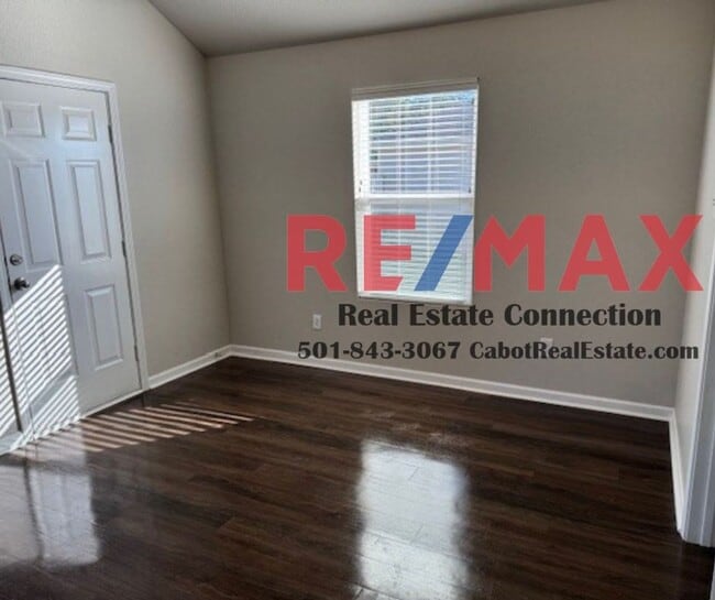 Building Photo - Sorry No Smoking and No Pets Permitted