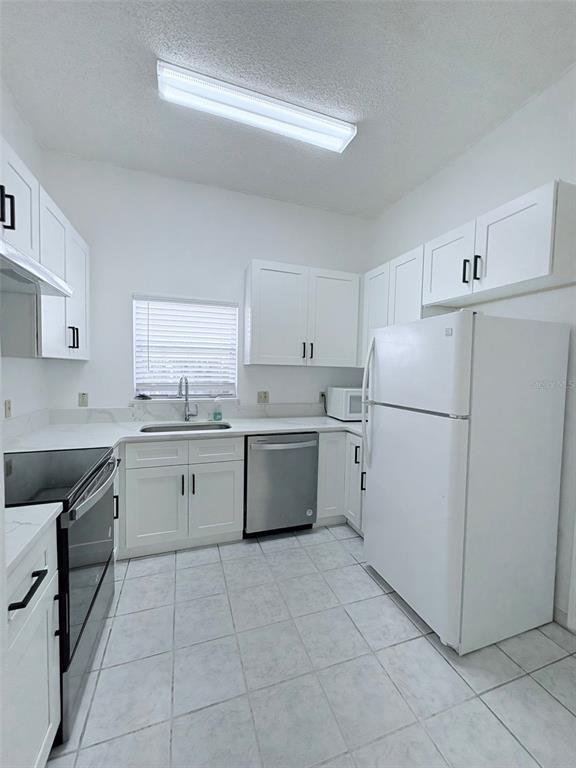 Building Photo - 11732 Cuxham Dr