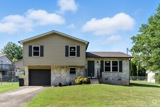 Building Photo - 3907 Vienna Dr