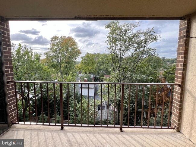 Building Photo - 118 Roberts Ln