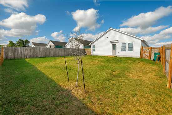 Building Photo - 514 Primrose Ln