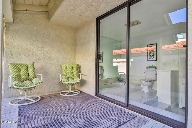 Building Photo - 4082 Avenida Verano