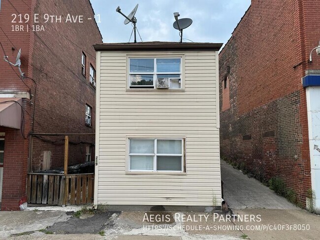 Primary Photo - 219 E 9th Ave