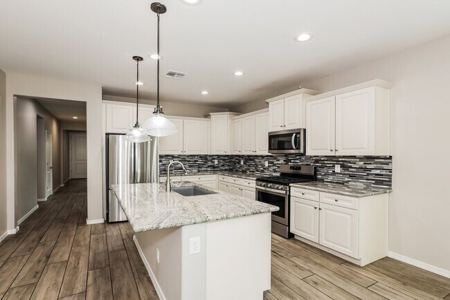 Building Photo - 12631 W Junipero Ct