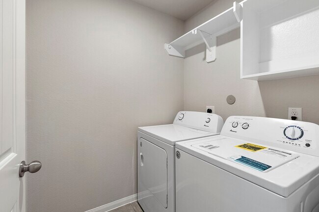 Building Photo - 3667 Windswept Dr