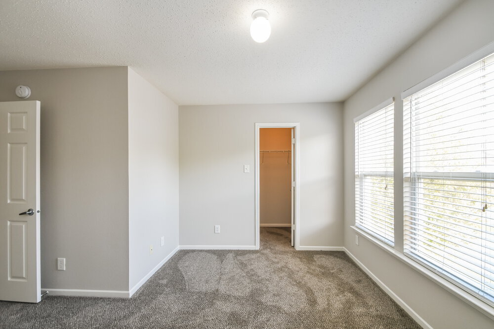 Building Photo - 10916 Firefly Ct
