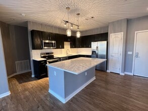 Building Photo - Incredible First Floor Corner 2bd/2ba Loft at Via Varra! AVAILABLE 7/1!