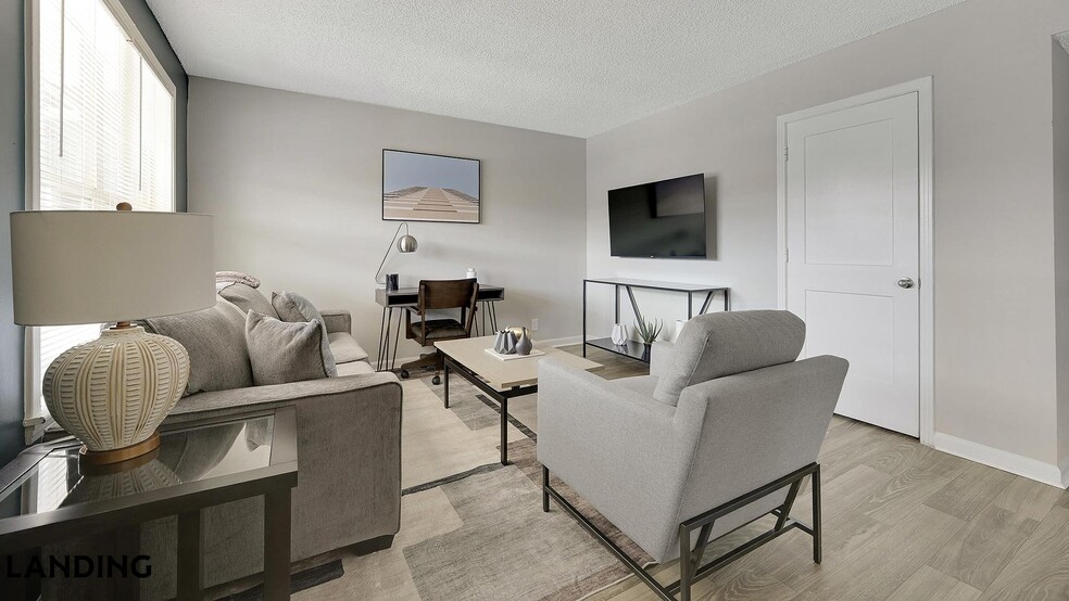 Building Photo - 231 New Shackle Island Rd