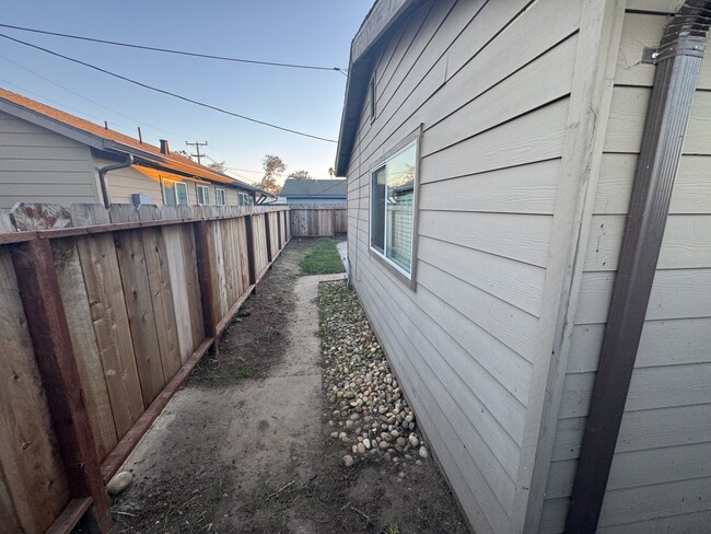 Building Photo - 1776 Pescadero Dr