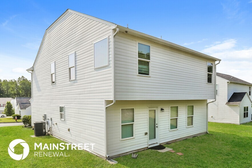 Building Photo - 1086 Aster Way